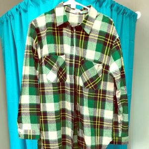 Women’s flannel button up shirt!